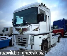 Тягач Седельный тягач Renault Magnum 2002 года б/у