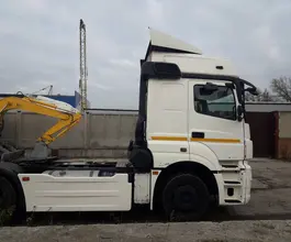 Тягач Седельный тягач Камаз 5490 2014 года б/у фото 4