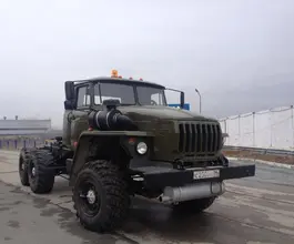 Тягач Седельный тягач Урал 44202 1995 года б/у фото 2