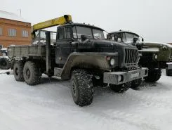 Самопогрузчик Урал 4320 с КМУ  2017 года б/у