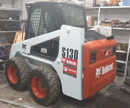 Фронтальный погрузчик Bobcat s130 2004 года б/у