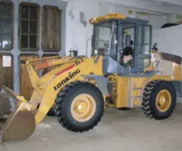 Фронтальный погрузчик Lonking GDM833 2011 года б/у