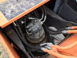 Экскаватор Hitachi ZX240-5G 2014 года б/у фото 2