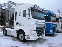 Тягач Седельный тягач DAF XF106 2015 года б/у