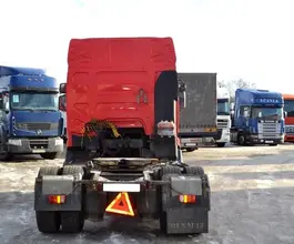 Тягач Седельный тягач Renault Premium 2001 года б/у фото 4