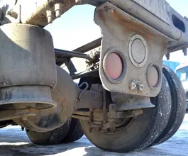 Тягач Седельный тягач Freightliner Columbia 2004 года б/у фото 5