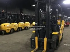 Вилочный погрузчик Komatsu FD30T-17 2012 года б/у фото 4