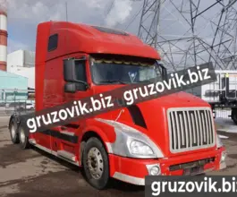 Тягач Седельный тягач Volvo VNL 2003 года б/у фото 3