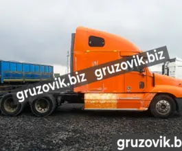 Тягач Седельный тягач Freightliner FLC 1999 года б/у фото 3