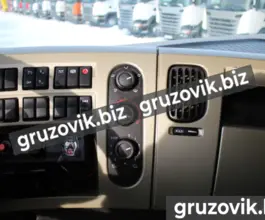 Тягач Седельный тягач Renault Premium 2008 года б/у фото 2