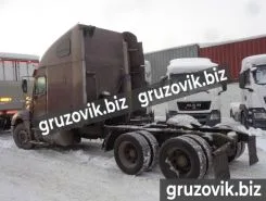 Тягач Седельный тягач Freightliner Columbia 2004 года б/у фото 3