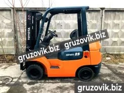 Фронтальный погрузчик Toyota 7FDK25 2006 года б/у