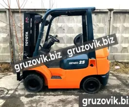 Фронтальный погрузчик Toyota 7FDK25 2006 года б/у