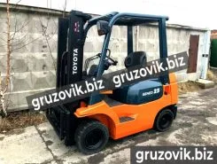 Фронтальный погрузчик Toyota 7FDK25 2006 года б/у фото 3