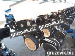 Сеялка Kinze 3600 2013 года б/у фото 4