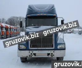 Тягач Седельный тягач International 9400 2002 года б/у фото 3