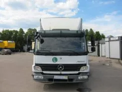 Тентованный грузовик Тентованный грузовик  Mercedes-Benz 2010 года б/у фото 2
