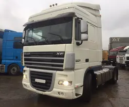 Тягач Седельный тягач DAF XF 105 2010 года б/у
