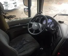 Тягач Седельный тягач DAF XF 105 2010 года б/у фото 4