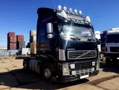 Тягач Седельный тягач Volvo FH 2007 года б/у