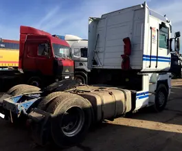 Тягач Седельный тягач Renault Magnum 2002 года б/у фото 4