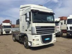 Тягач Седельный тягач DAF XF 105 2010 года б/у фото 2