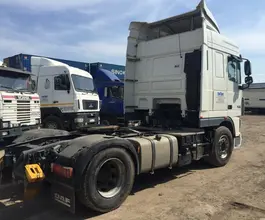 Тягач Седельный тягач DAF XF 105 2010 года б/у фото 4