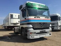 Тягач Седельный тягач Mercedes-Benz Actros 2003 года б/у