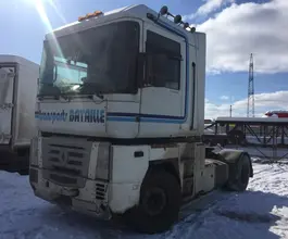 Тягач Седельный тягач Renault Magnum 2002 года б/у фото 2