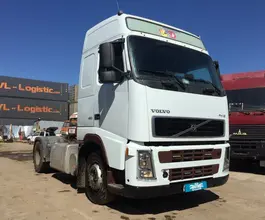 Тягач Седельный тягач Volvo FH 2004 года б/у
